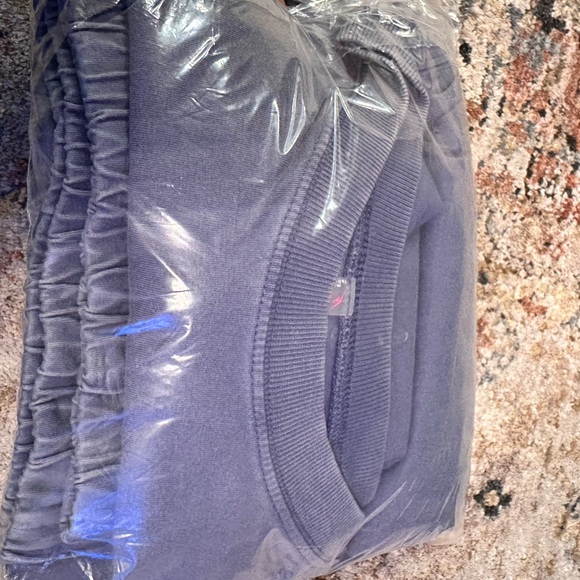 FP Movement Women's Hot Shot Logo Crossover 2-Piece Set✨ - Picture 3 of 12